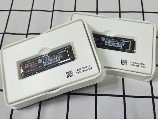 970EVO Plus 2T M.2 NVMe三星臺(tái)式機(jī)筆記本硬盤
