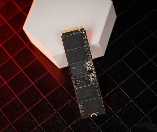 固態(tài)硬盤為什么比機(jī)械硬盤貴